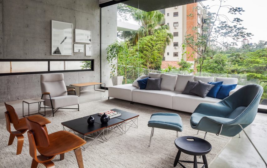 Mattos House by FGMF Arquitetos