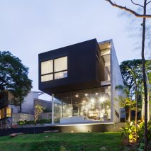 Mattos House by FGMF Arquitetos