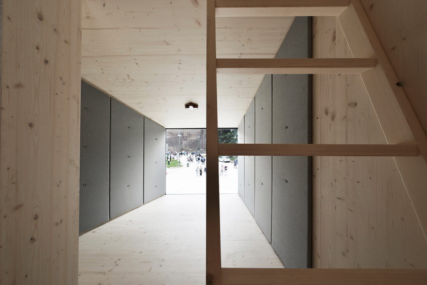 Milan: OFIS