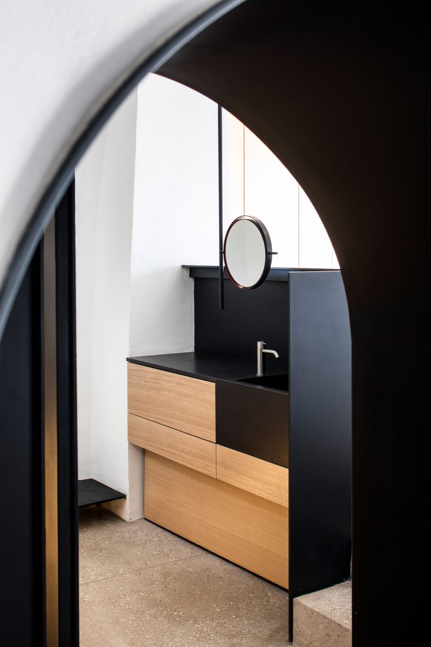 Modern Cave by Pitsou Kedem