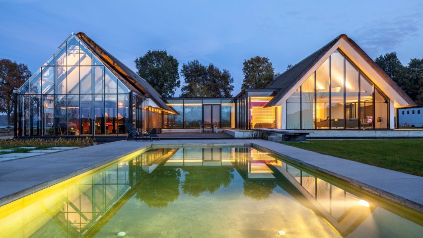 Modern countryside villa by MAAS Archicten