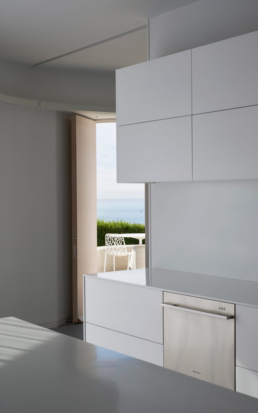 Ness Point House by Tonkin Liu Architects
