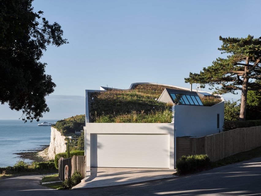 Ness Point House by Tonkin Liu Architects