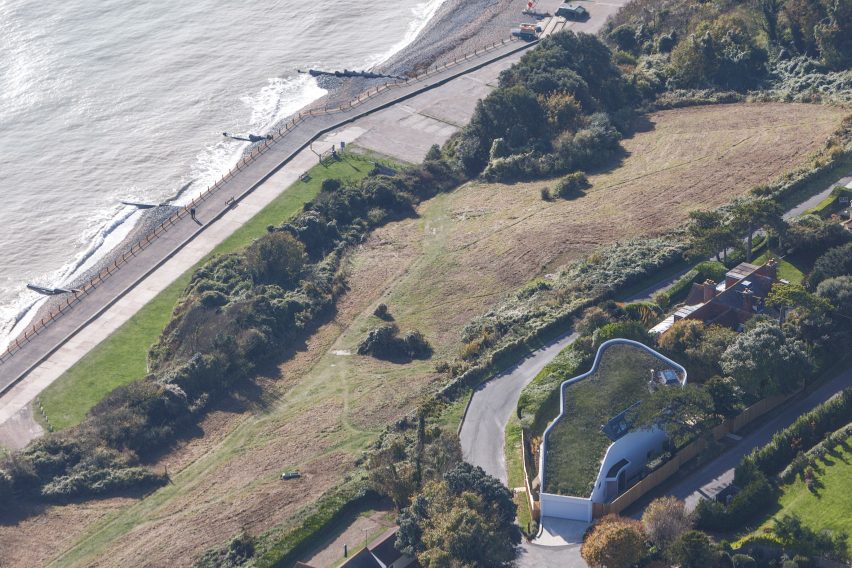 Ness Point House by Tonkin Liu Architects