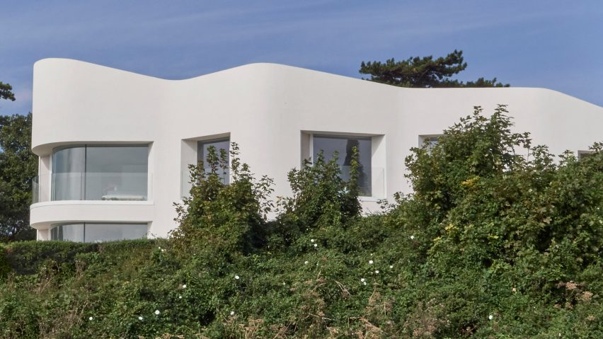 Ness Point House by Tonkin Liu Architects