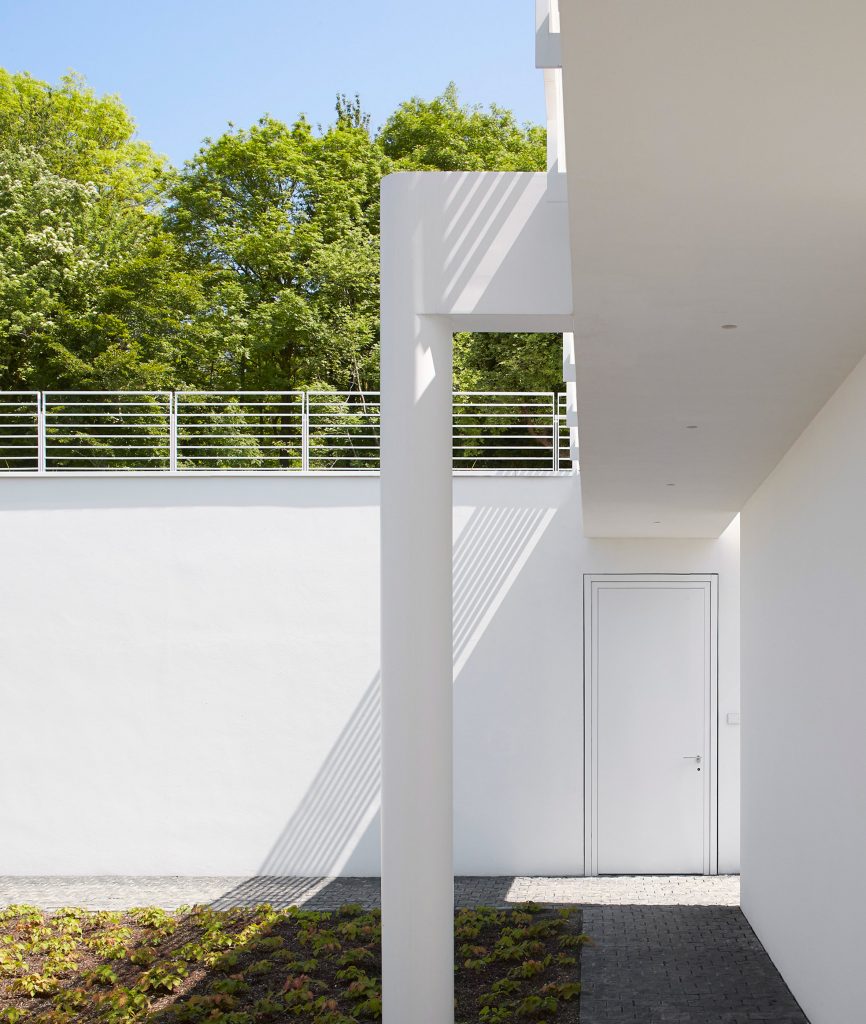 Oxfordshire Residence by Richard Meier & Partners