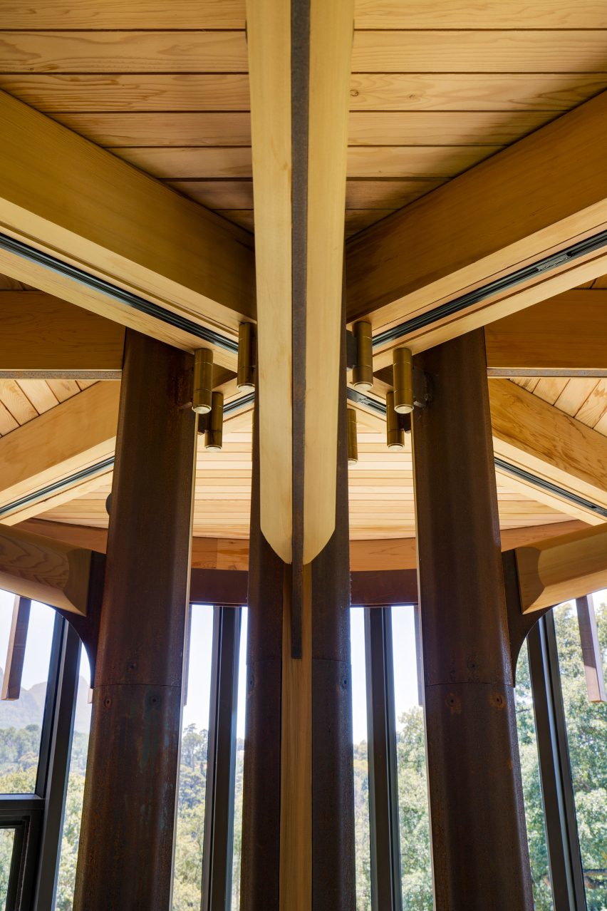 Paarman Treehouse by MV