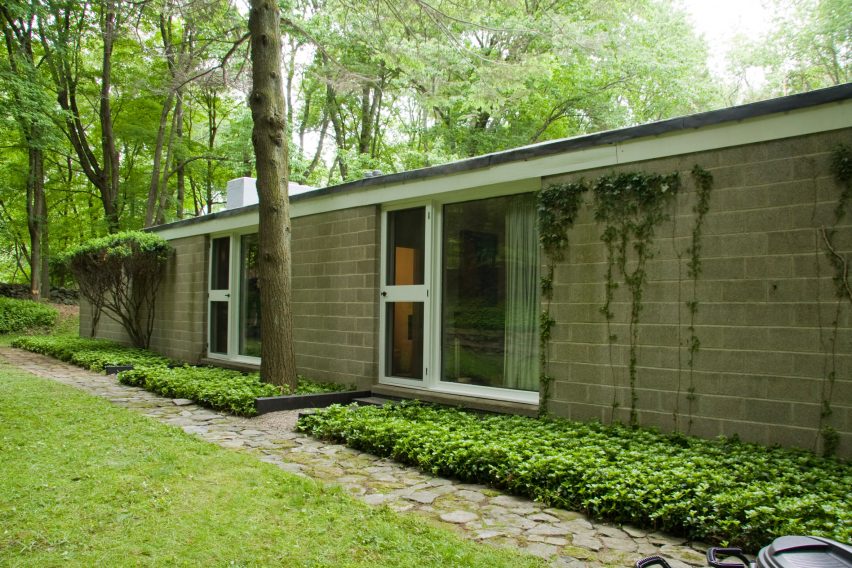 Booth House by Philip Johnson