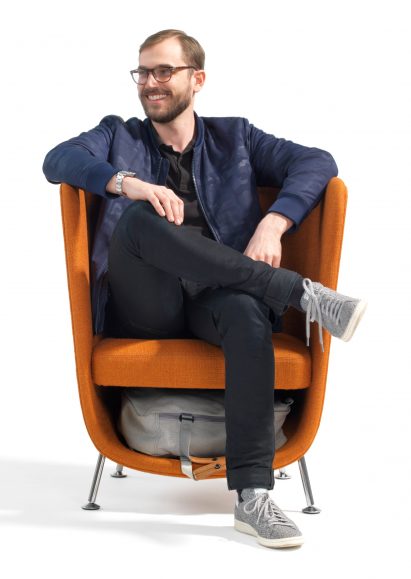 Pocket chair by Bla Station
