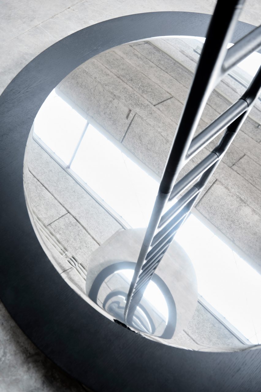 Portal installation by Snøhetta and Erik Jørgensen Møbelfabrik