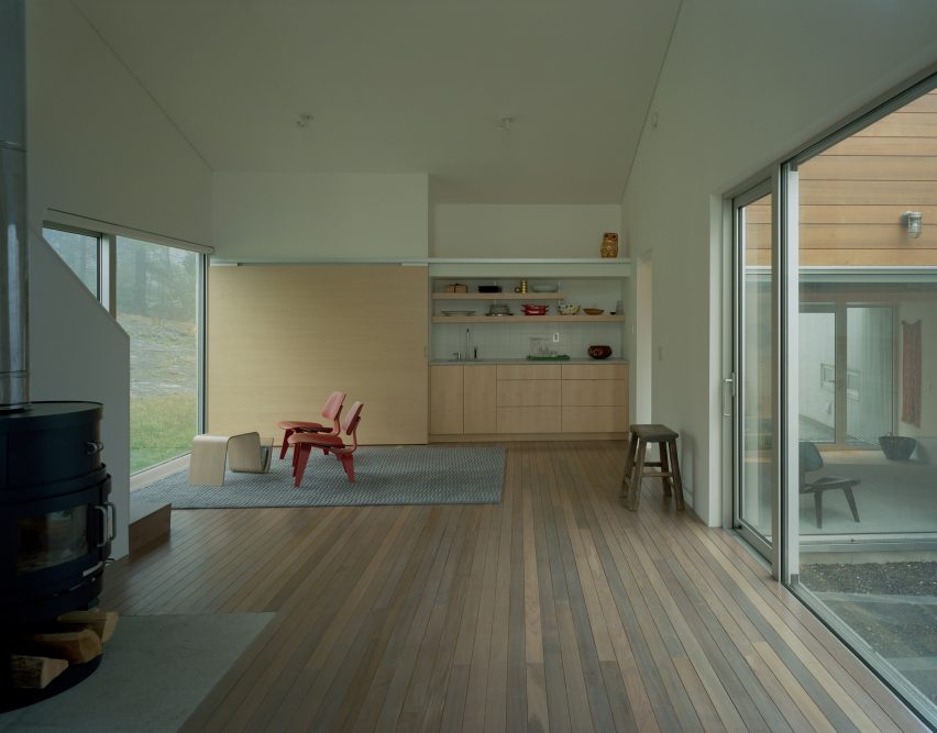 Putney Mountain House by Kyu Sung Woo Architecture