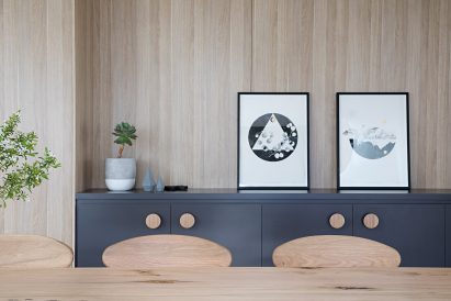 Ruffey Lake House by Inbetween Architecture