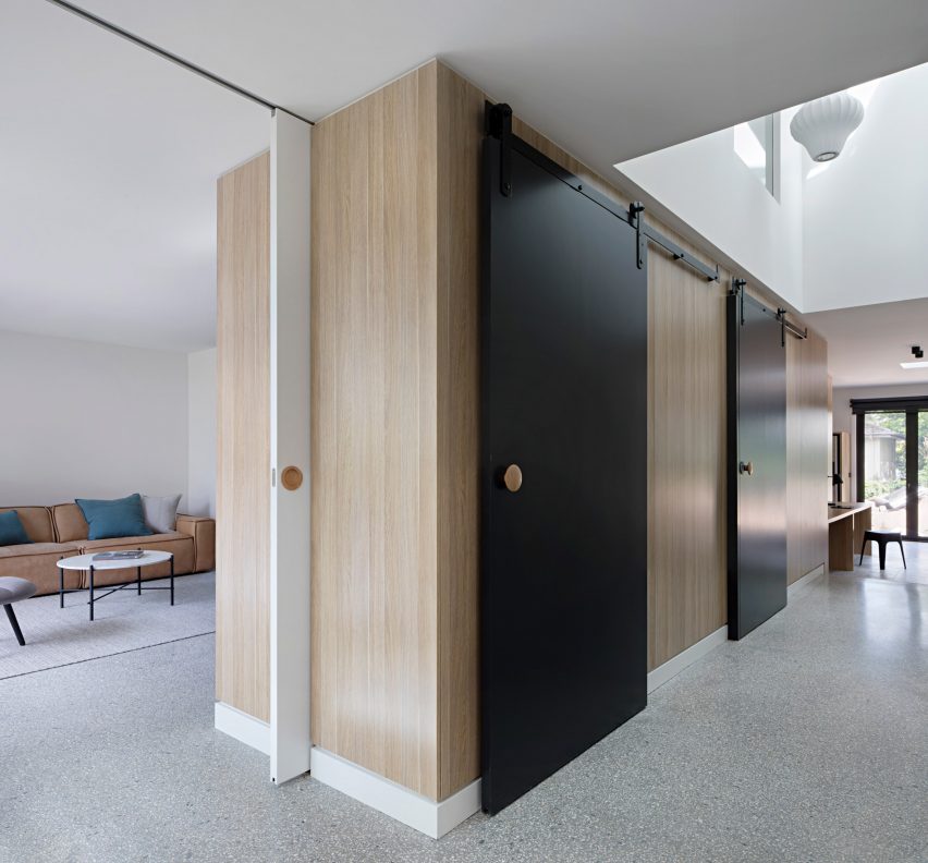Ruffey Lake House by Inbetween Architecture
