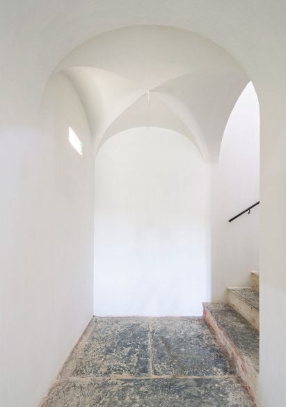 Sao Lourenco do Barrocal by Eduardo Souto de Moura