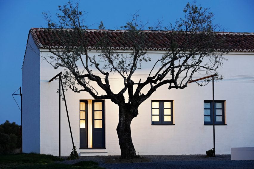 Sao Lourenco do Barrocal by Eduardo Souto de Moura