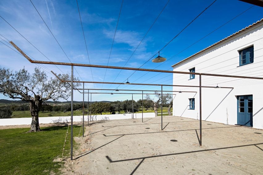 Sao Lourenco do Barrocal by Eduardo Souto de Moura
