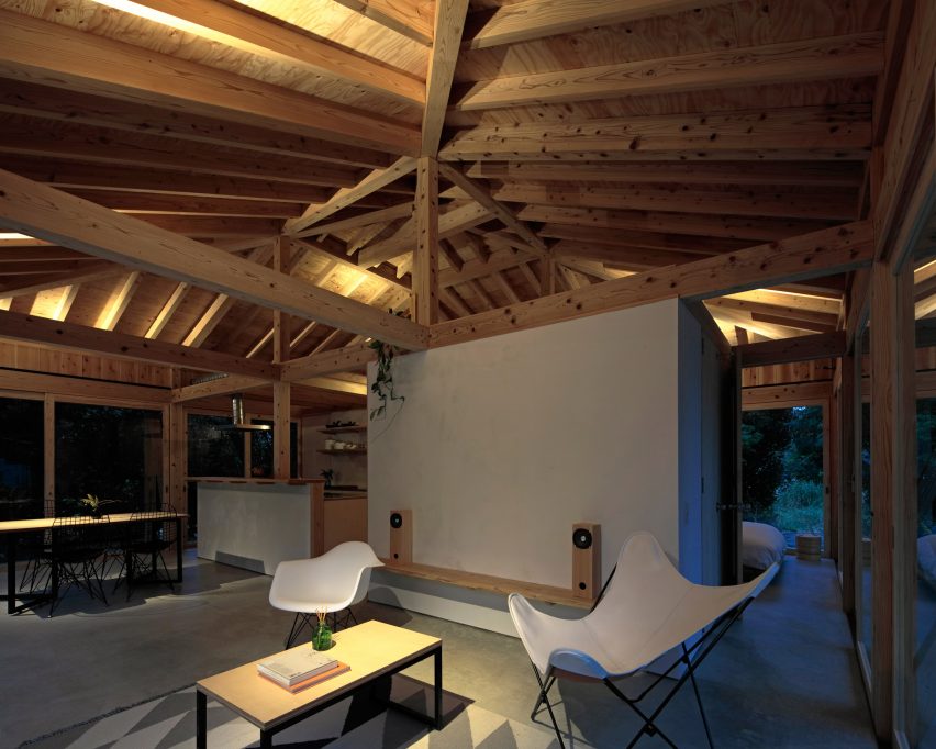 Shinminka by ISSHOArchitects