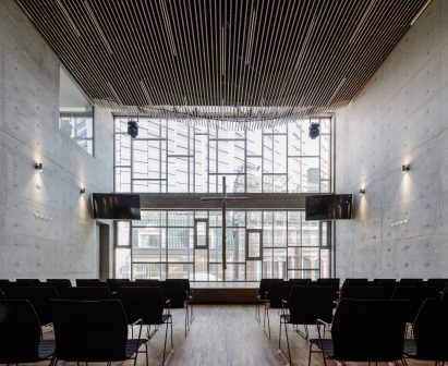 Tainan Tung-Men Holiness Church by MAYU architects+