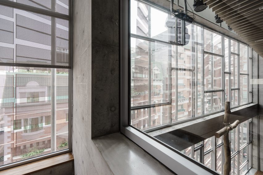 Tainan Tung-Men Holiness Church by MAYU architects+