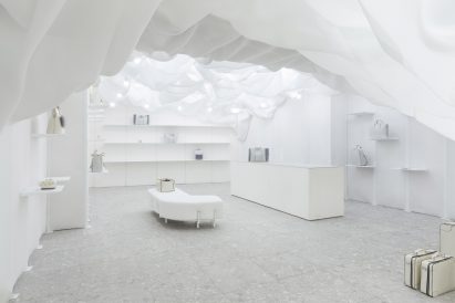 Velextra Store by Snarkitecture