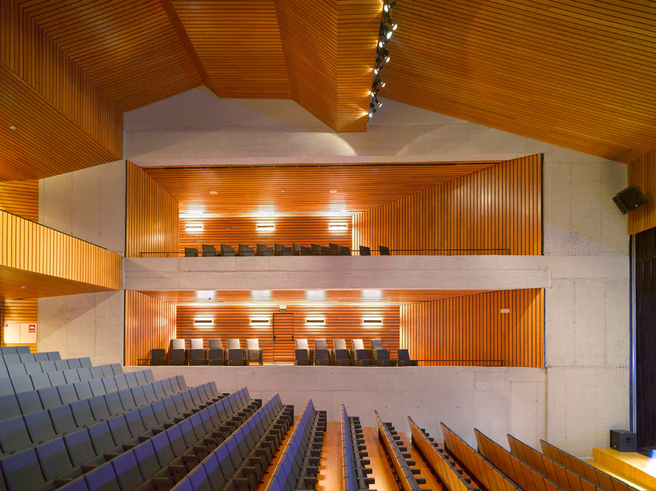 Verín Arts Center by Zooco Estudio