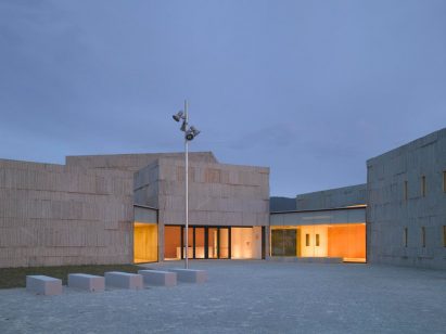 Verín Arts Center by Zooco Estudio