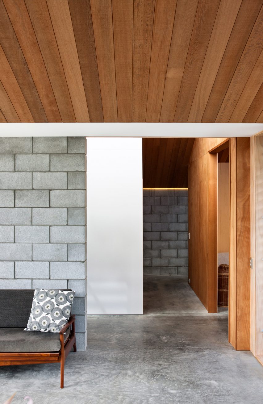 Waiheke Island House by Vaughn McQuarrie