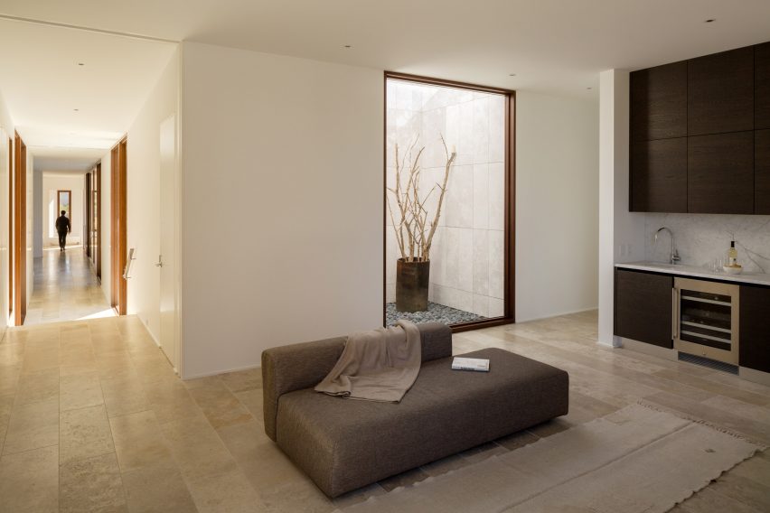 Watermill House by Office of Architecture