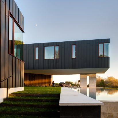 Watermill House by Office of Architecture