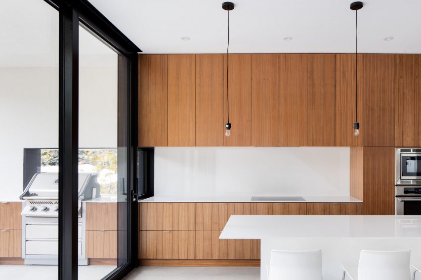 1st Avenue Residence by Architecture Microclimat