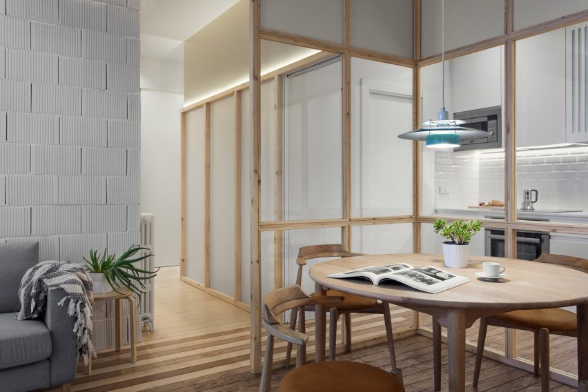 Refurbished apartment in Bilbao by PAUZARQ arquitectos
