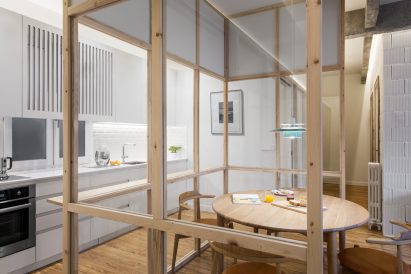 Refurbished apartment in Bilbao by PAUZARQ arquitectos