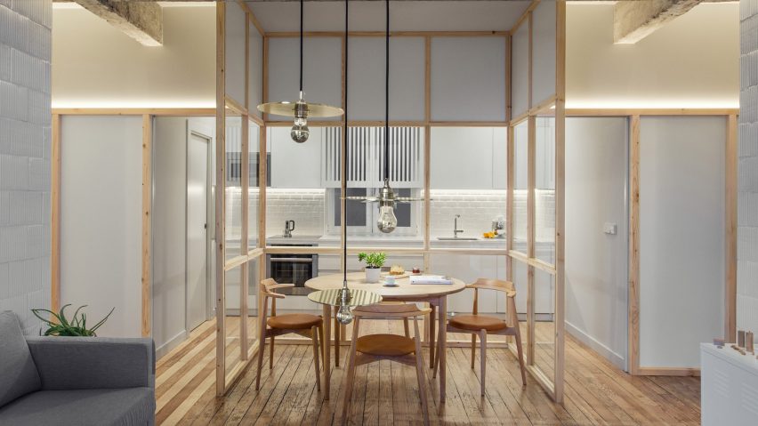 Refurbished apartment in Bilbao by PAUZARQ arquitectos