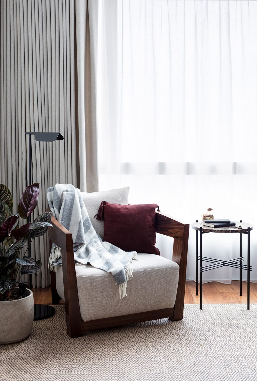 Canaletto Tower Apartment by Black & Milk