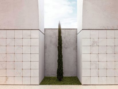 Cemetery in Dalmine by CN10 Architetti