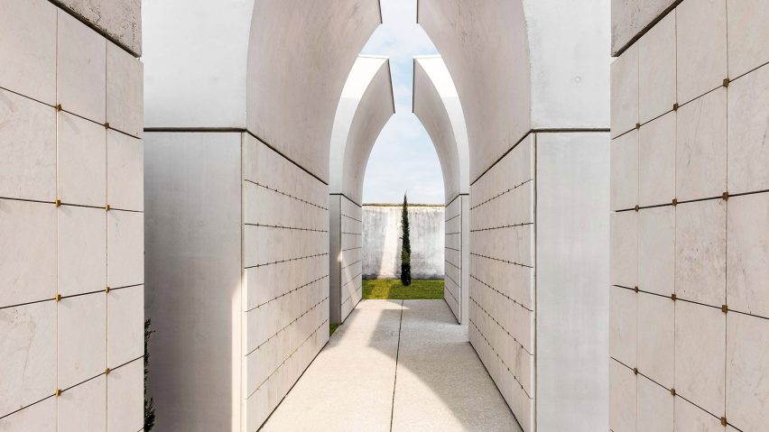 Cemetery in Dalmine by CN10 Architetti