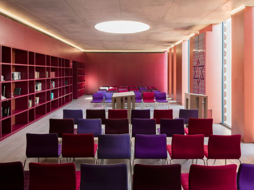 Center for Jewish Life at Drexel University by Stanley Saitowitz | Natoma Architects Inc.