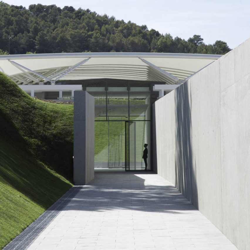 Château La Coste Art Gallery by Renzo Piano Building Workshop