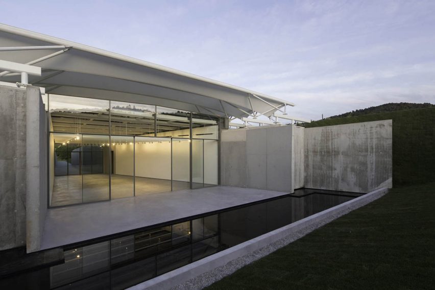 Château La Coste Art Gallery by Renzo Piano Building Workshop