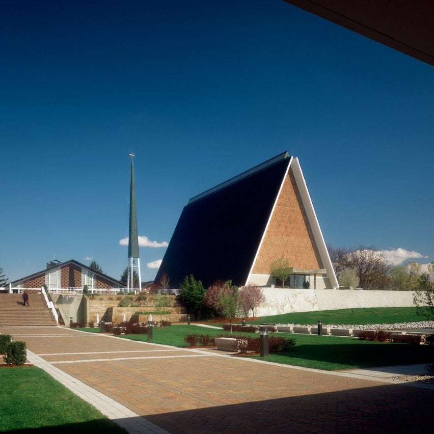 Concordia Theological Seminary by Eero Saarinen, 1953-58