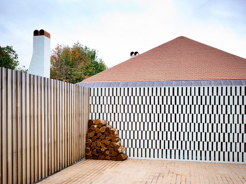 Deepdene House by Kennedy Nolan