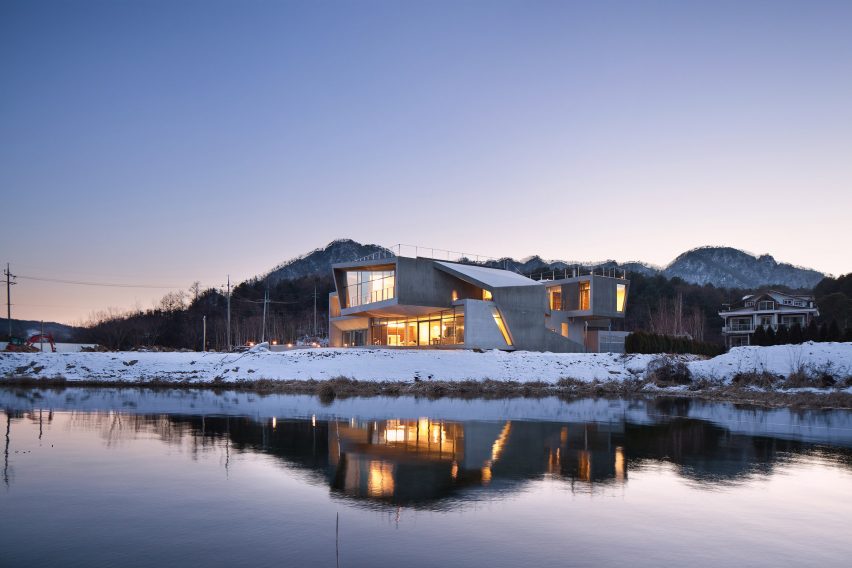 Guesthouse Rivendell by IDMM Architects