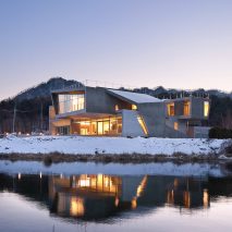 Guesthouse Rivendell by IDMM Architects