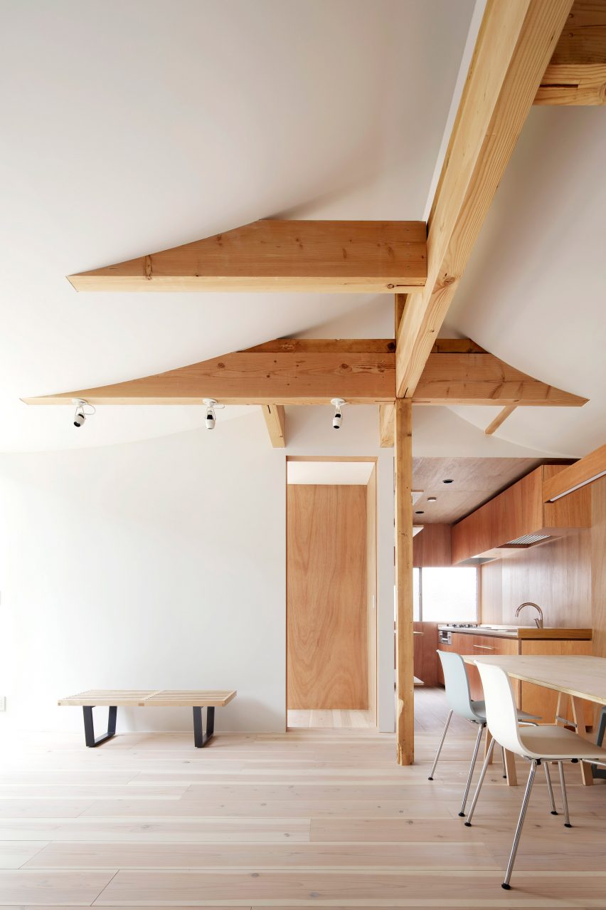 House for 4 Generations by Tomomi Kito