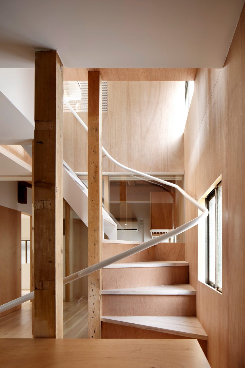 House for 4 Generations by Tomomi Kito