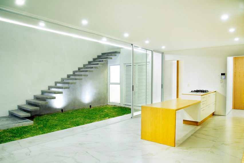 House S1 by Evelop Arquitectura