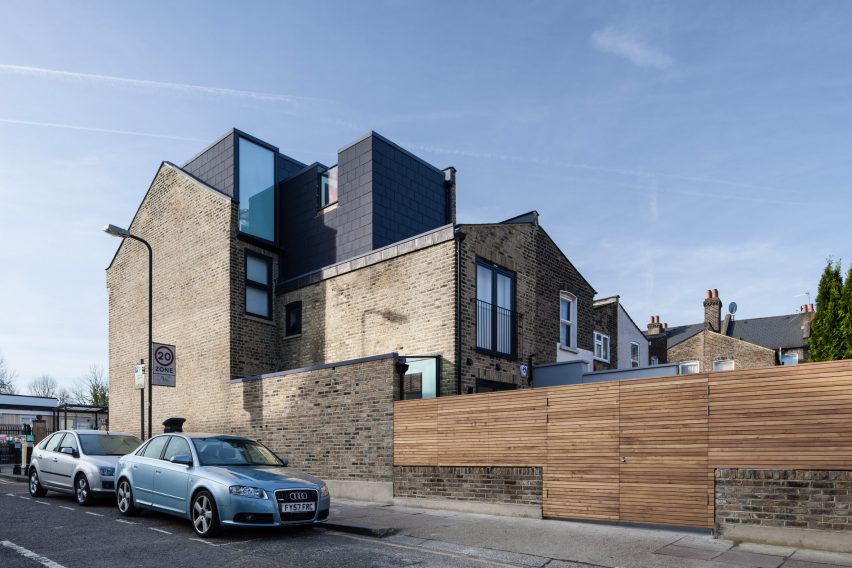 London house extension by Mulroy Architects, with furnishings by Manea Kella
