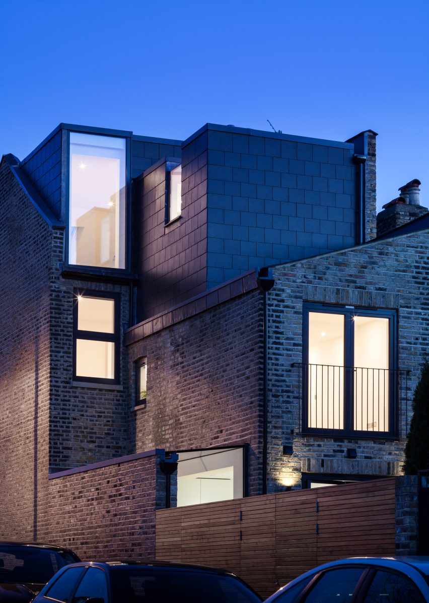 London house extension by Mulroy Architects, with furnishings by Manea Kella