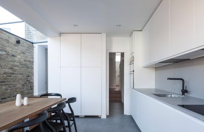 London house extension by Mulroy Architects, with furnishings by Manea Kella