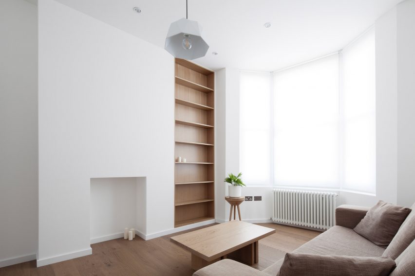 London house extension by Mulroy Architects, with furnishings by Manea Kella